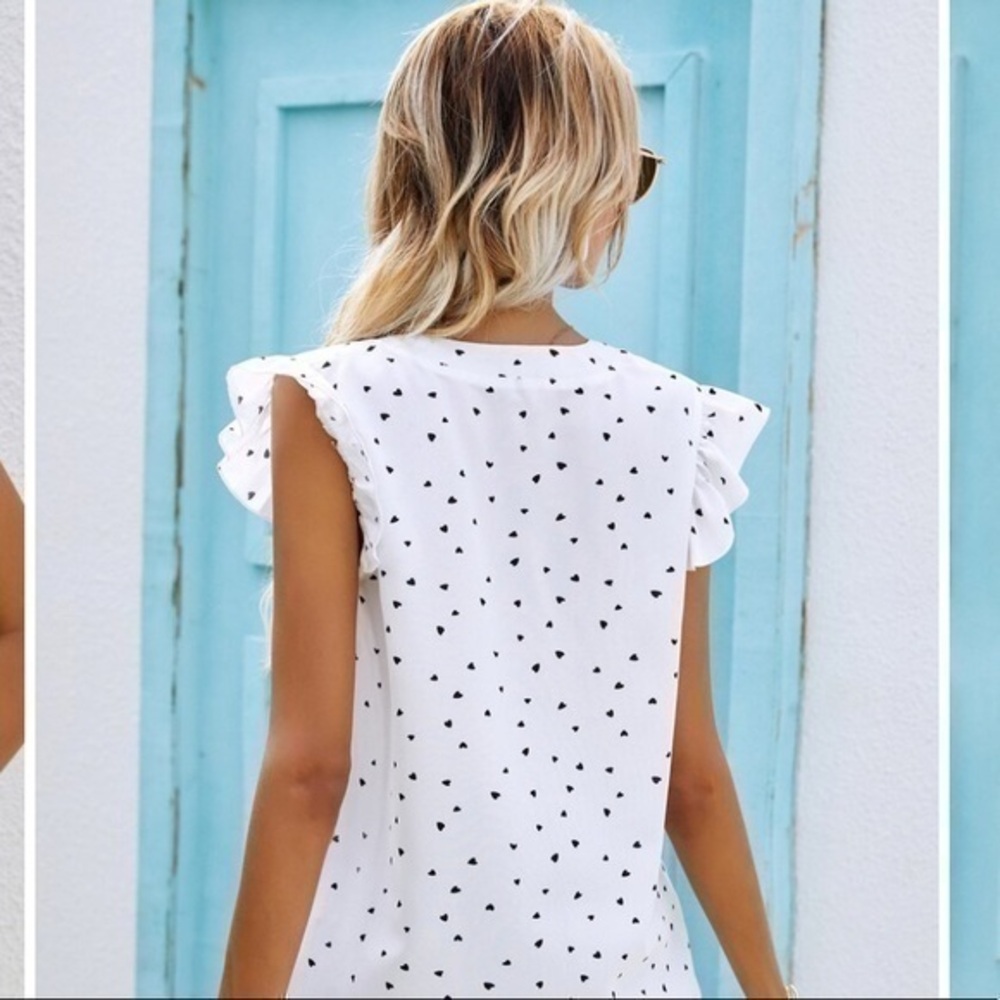 New Abercrombie | Cute Frills & Pokadot Top